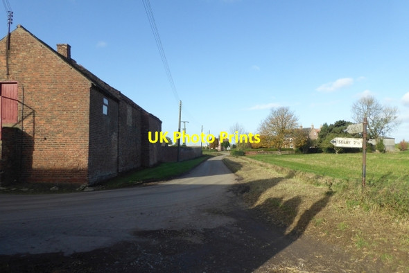 Photo 6"x4" Lordship Lane from Ings Lane Wistow\/SE5935 c2017