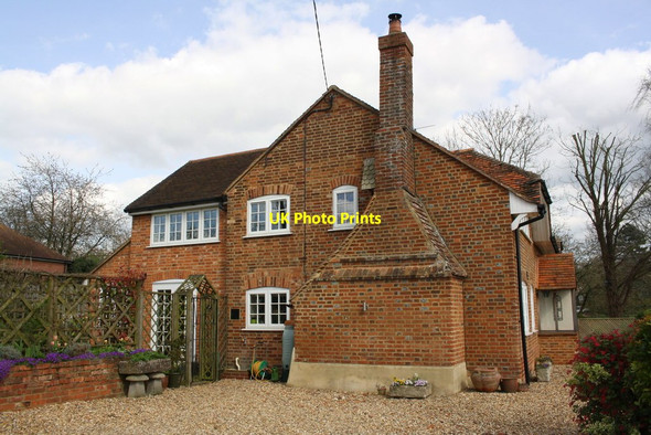 Photo 6"x4" Home Cottage, Turners Court Oakley Court c2017