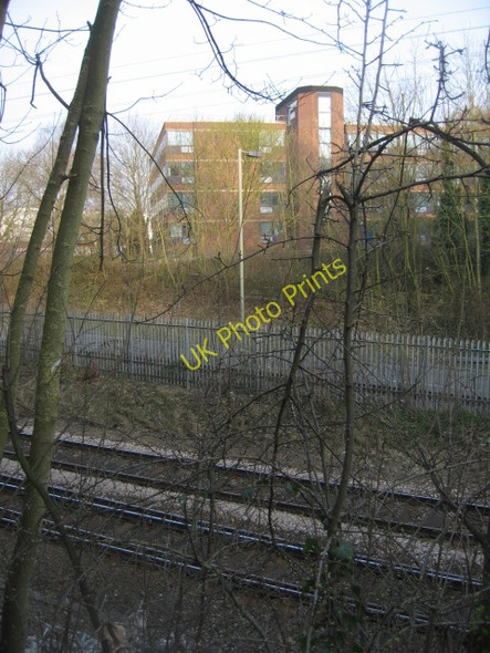 Photo 6"x4" Across the tracks Basingstoke c2009