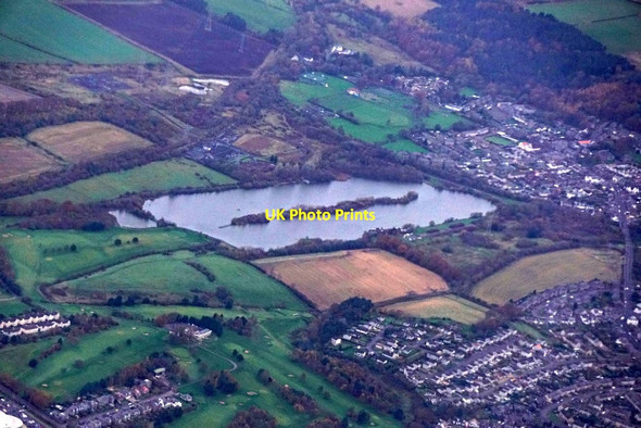 Photo 6"x4" Town Loch, Dunfermline, from the air Dunfermline c2017