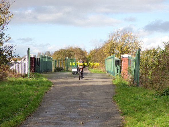 Photo 6"x4" Bridge over Philbeach Road Anfield c2017