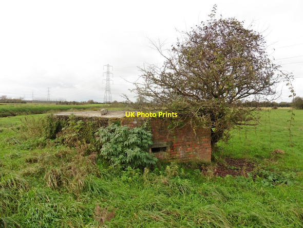 Photo 6"x4" WW2 pillbox, near River Brue Westhay\/ST4342 c2017
