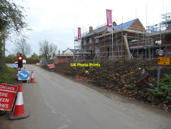 Photo 6"x4" Traffic lights on Downfield Lane Twyning Green c2017