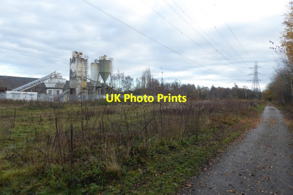 Photo 6"x4" Industry at Thorp Arch Walton\/SE4447 c2017