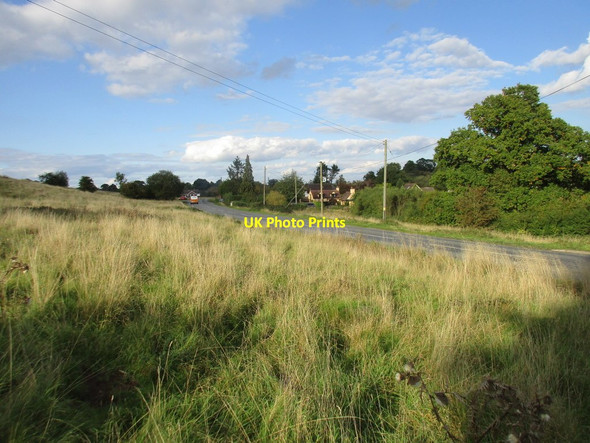 Photo 6"x4" Coombegreen Common and the B4208 Birts Street c2017