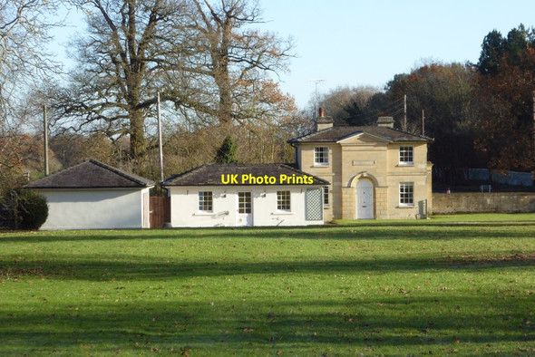 Photo 6"x4" Lodge beside the Pershore Gate Dunstall Common c2017