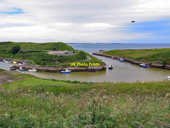 Photo 6"x4" Seaton Burn at Seaton Sluice Seaton Sluice c2016