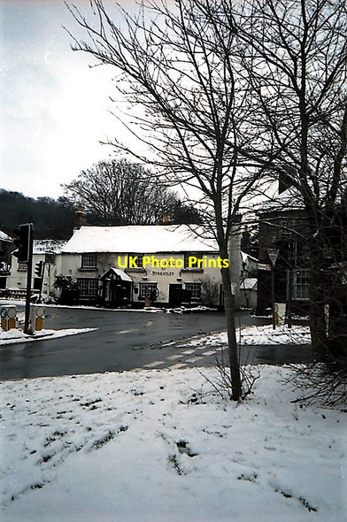 Photo 6"x4" The Bull Streatley Streatley\/SU5980 c1991