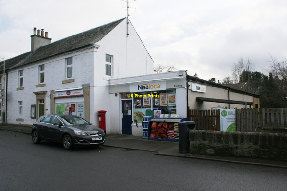 Photo 6"x4" Post office and shop, Bridgend, Dunning Dunning c2017
