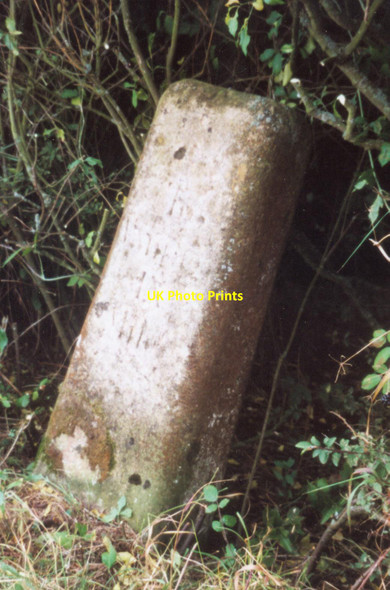 Photo 6"x4" Old Milestone south of Watchfield Ashbury\/SU2685 c2001