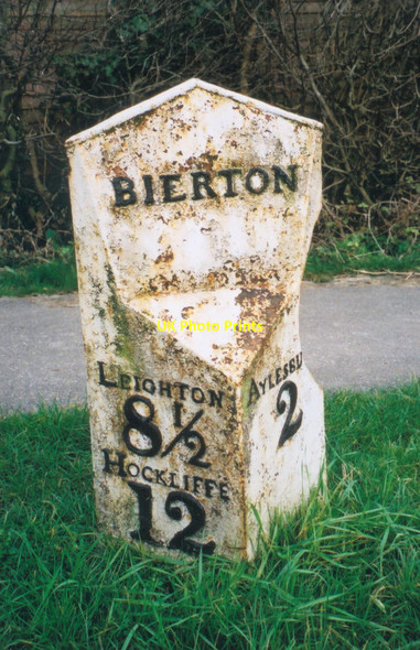 Photo 6"x4" Old Milepost by the A418, Aylesbury Road, Bierton Burcott\/SP8415 c2003