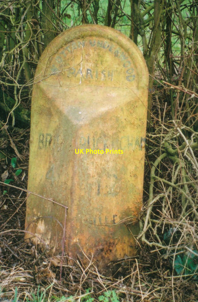 Photo 6"x4" Old Milepost south west of Kingswood Ham Green\/SP6918 c2003