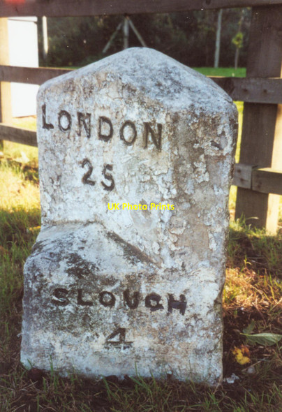 Photo 6"x4" Old Milestone by the A4, east of Maidenhead Fishery c2001