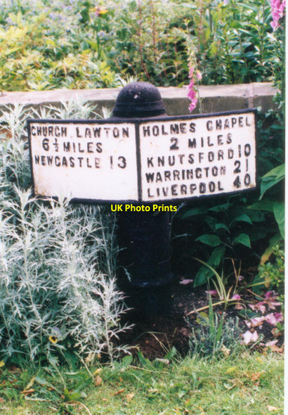 Photo 6"x4" Old Milepost by the A50, north of Brereton Green Brereton Green c2003