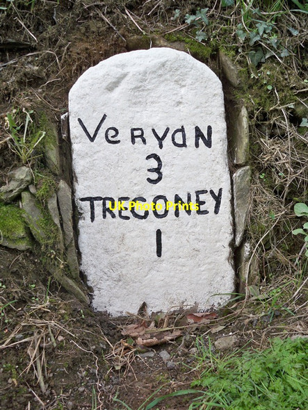 Photo 6"x4" Old Milestone by the A3078, opposite Hay Cottage Tregony c2002