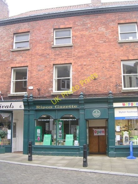 Photo 6"x4" Old Borough Police Station - Kirkgate Ripon c2009
