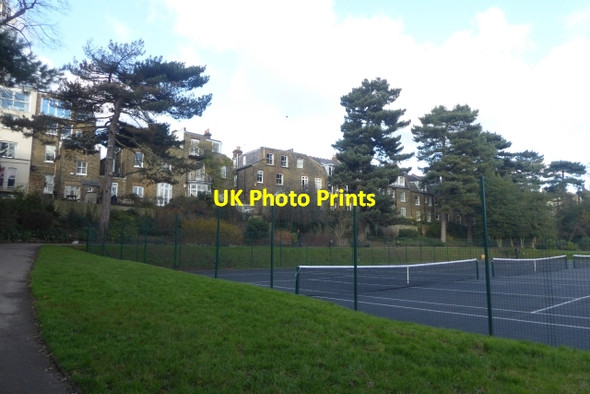 Photo 6"x4" Tennis courts in Waterlow Park Hampstead\/TQ2685 c2017
