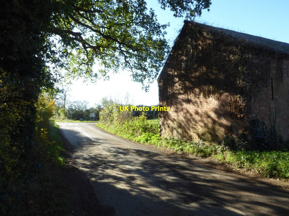 Photo 6"x4" Barn beside country road, near Radclive Buckingham c2017