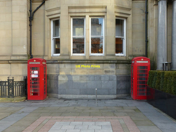 Photo 6"x4" Telephone kiosks outside the former Post Office Leeds\/SE3034 c2017