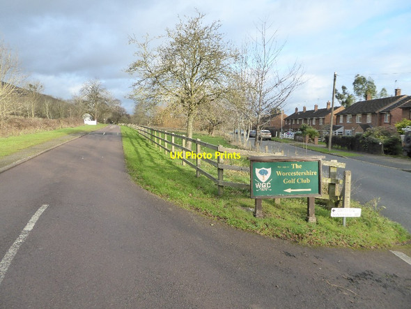 Photo 6"x4" Road to Worcestershire Golf Club Malvern Wells c2017