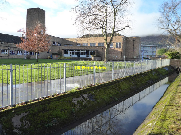 Photo 6"x4" The Chase School Great Malvern c2018