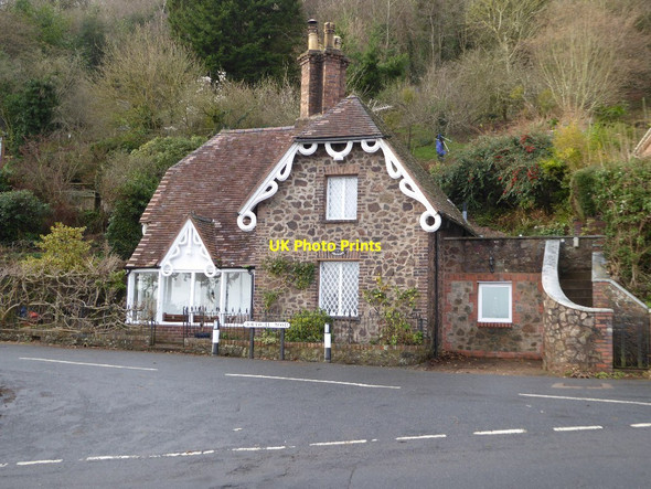 Photo 6"x4" Cottage on Wells Road Malvern Wells c2017