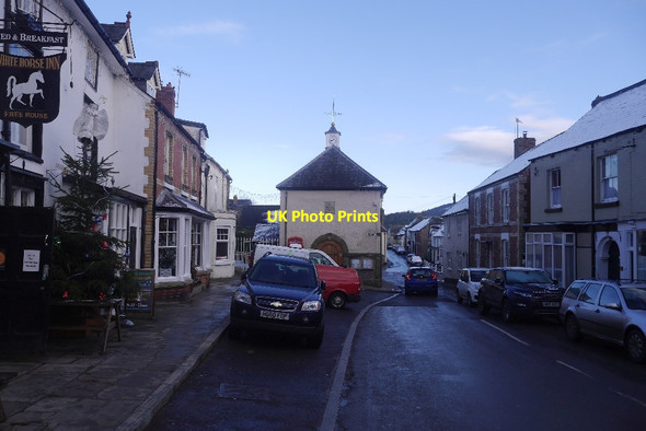 Photo 6"x4" The Square, Clun Clun c2017