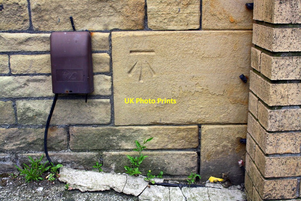 Photo 6"x4" Benchmark on #36 Manningham Lane Bradford\/SE1632 c2017