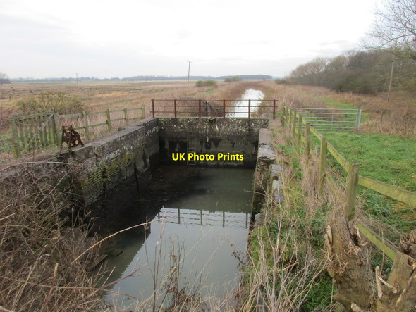 Photo 6"x4" The remains of Leven Lock Aike c2018