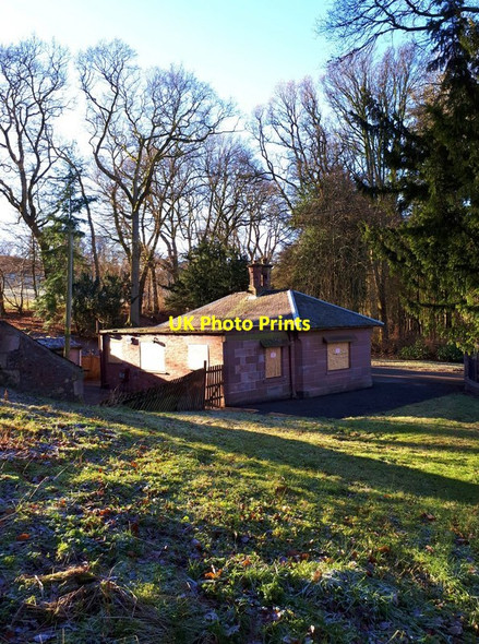 Photo 6"x4" Unoccupied lodge-house Darvel c2018