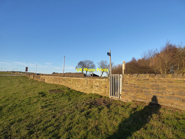 Photo 6"x4" Pedestrian gate to Bayton Lane Yeadon c2018
