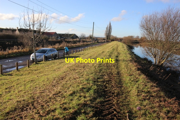 Photo 6"x4" River Road and Rail at Oath Oath c2018