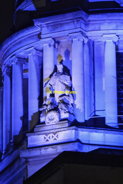 Photo 6"x4" Statue beside the dome Nottingham\/SK5641 c2018