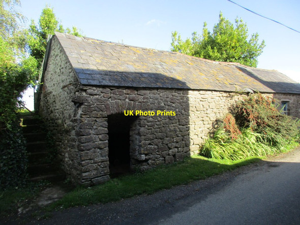 Photo 6"x4" Store opposite Manor Farm East Chelborough c2017