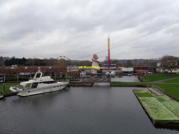 Photo 6"x4" Stourport Lower Basin and Funfair Stourport-on-Severn c2018