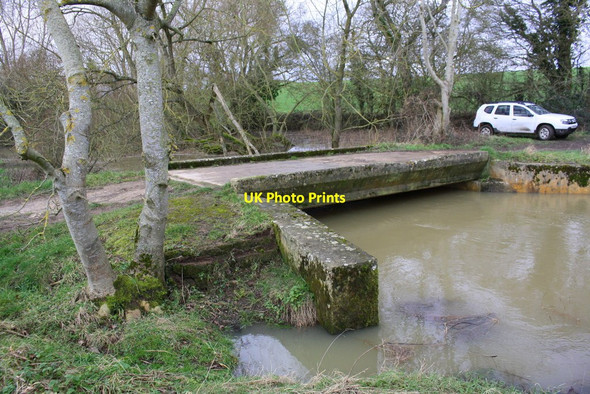 Photo 6"x4" Bridge over branch of River Cherwell Enslow c2018