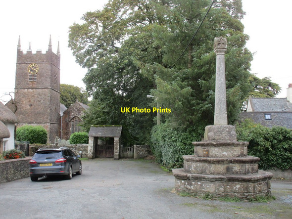 Photo 6"x4" Northlew, Church and Village  Cross Northlew c2017