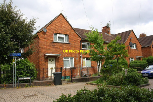 Photo 6"x4" Row of houses on Oxford Street Barton Hill\/ST6072 c2017
