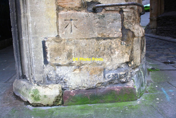 Photo 6"x4" Benchmark on St John's Gate Bristol c2018