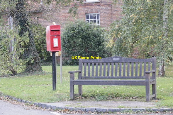 Photo 6"x4" Bench by the postbox Drayton\/SU4794 c2017