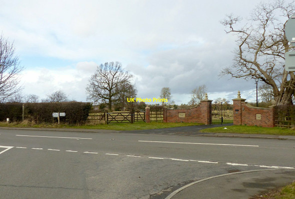 Photo 6"x4" Gateway to Thurlaston Grange Elvaston c2018