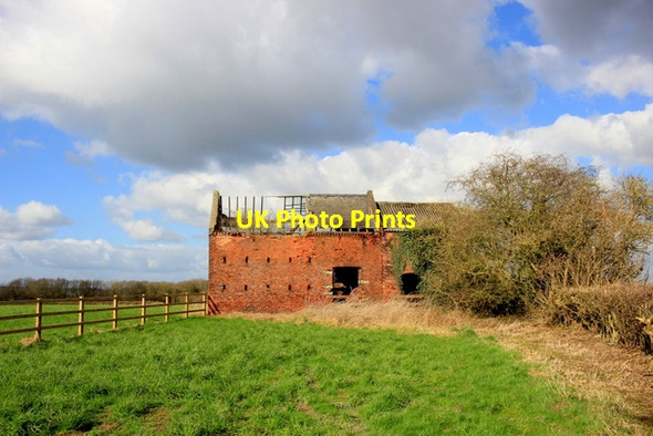 Photo 6"x4" Barn at Dale Hill Natural Burial Ground The Flourish c2017