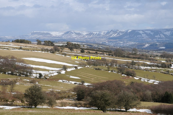 Photo 6"x4" View to the Black Mountains Sarnau\/SO0232 c2018