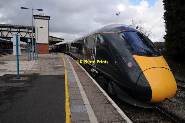 Photo 6"x4" New GWR 800 Class train in Hereford Hereford c2018