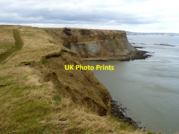 Photo 6"x4" The Cleveland Way at Newbiggin Cliff Filey c2018