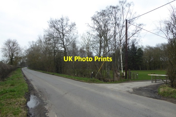Photo 6"x4" Passing the golf course Strensall c2018