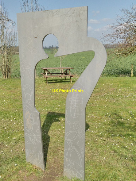 Photo 6"x4" Cut out sculpture at Elgar's birthplace Crown East c2018