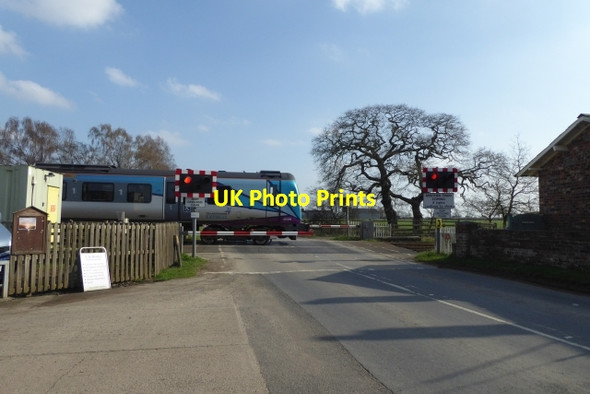 Photo 6"x4" Liverpool train in Flaxton Flaxton c2018