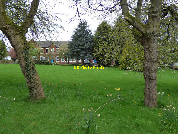 Photo 6"x4" St Mary's Hospital, Armley Gamble Hill c2018