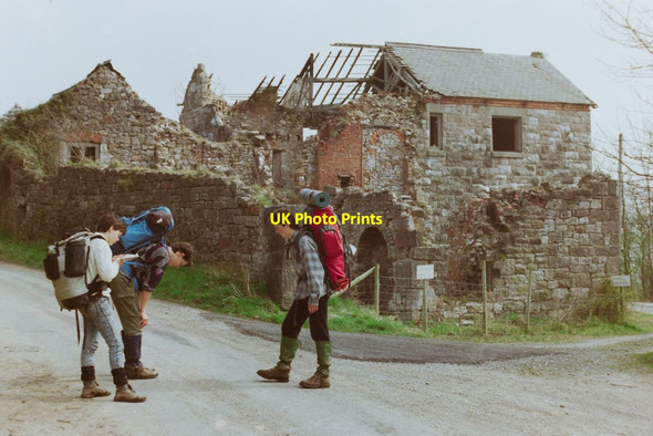 Photo 6"x4" Ruined buildings, Nantmawr quarry, 1988 Nantmawr\/SJ2424 c1988